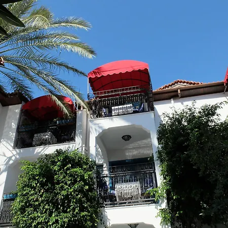 Mitos Hotel İçmeler